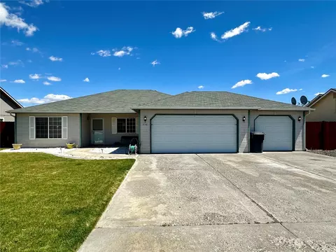 238 SE Ivy St, Ephrata, WA 98823