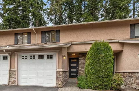 8705 238th St SW #C, Edmonds, WA 98026