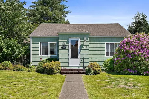 2028 Hay St, Shelton, WA 98584