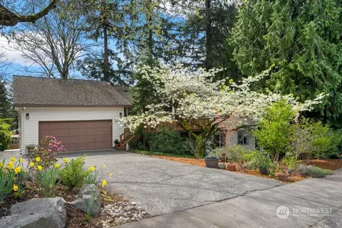 16125 NE 95th Ct, Redmond, WA 98052