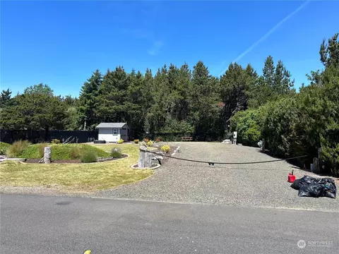 711 357th, Ocean Park, WA 98640