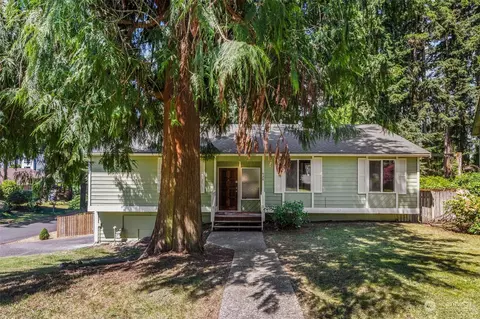 428 NE 153rd St, Shoreline, WA 98155