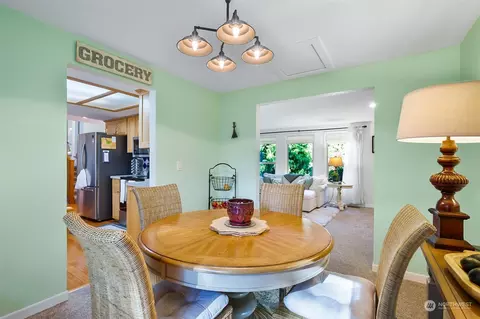 Dining - 8006 E Glen Dr, Everett, WA 98203 photo 1 of 1