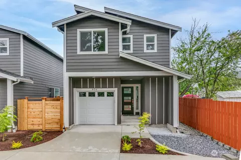 856 SW 136th St, Burien, WA 98166