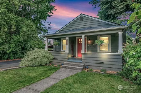 4809 NW Washington St, Vancouver, WA 98663