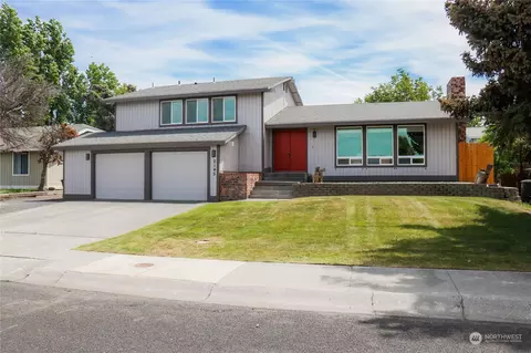 2145 S Beaumont Dr, Moses Lake, WA 98837