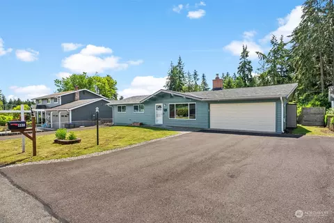 401 NE Pinewood Dr, Bremerton, WA 98310