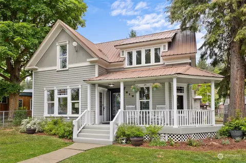 210 W 3rd St, Cle Elum, WA 98922