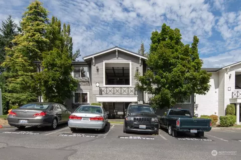 15415 35th Ave W #E301, Lynnwood, WA 98087