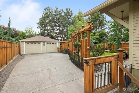 184 E Maple St, Walla Walla, WA 99362 photo 4
