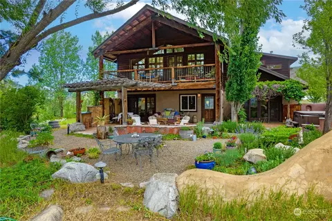 275 Eastside Chewuch Rd, Winthrop, WA 98862