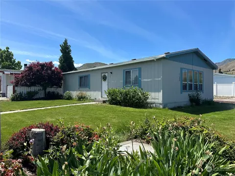 1130 Foothills Ln #32, Wenatchee, WA 98801