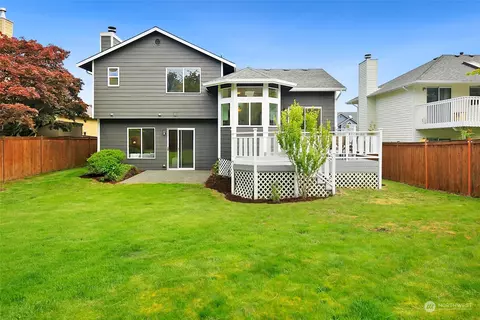 Exterior - 824 234th St SE, Bothell, WA 98021 photo 7 of 9