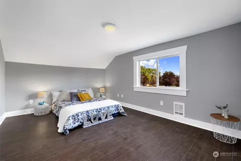 Bedroom - 1732 Rainier Ave, Everett, WA 98201 photo 3 of 4