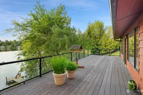 1700 SE Crescent Dr, Shelton, WA 98584