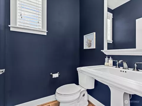 Bath - 4431 187th St SE, Bothell, WA 98012 photo 1 of 6