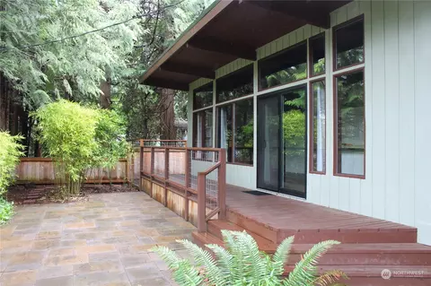 2603 Westwind Dr NW, Olympia, WA 98502
