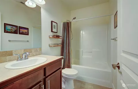 Bath - 31 Kek Rd, Carson, WA 98610 photo 2 of 4