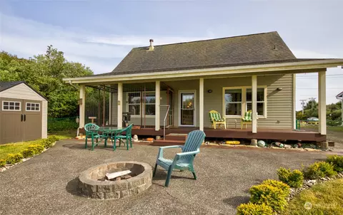 360 Marine View Dr SW, Ocean Shores, WA 98569