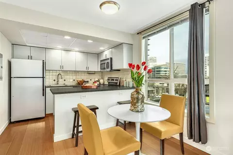 905 Cherry St #502, Seattle, WA 98104