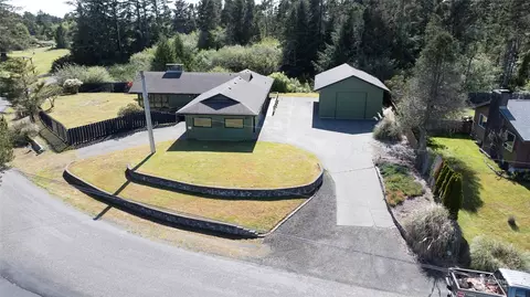 2177 S View Ridge Dr, Westport, WA 98595