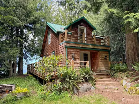 65 Bear Valley Ln, Port Angeles, WA 98363