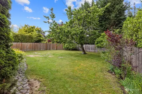 821 Harvest Rd, Bothell, WA 98012 photo 32