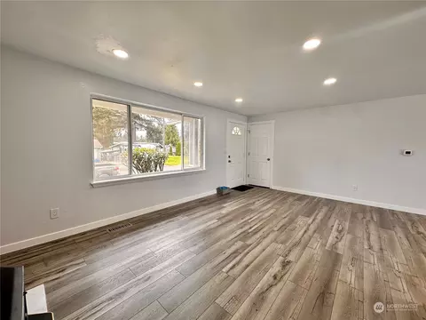 19311 Twinkle Dr E, Spanaway, WA 98387 photo 7