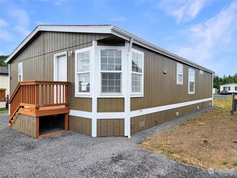 143 Nix Ln, Centralia, WA 98531