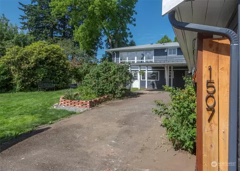 Exterior - 1507 Cedar St, Everett, WA 98201 photo 4 of 10