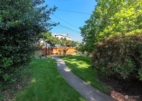 Exterior - 1507 Cedar St, Everett, WA 98201 photo 6 of 10