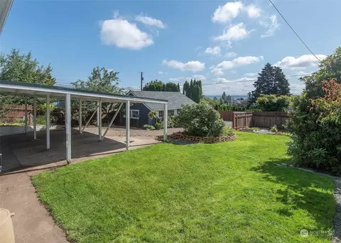 Exterior - 1507 Cedar St, Everett, WA 98201 photo 5 of 10