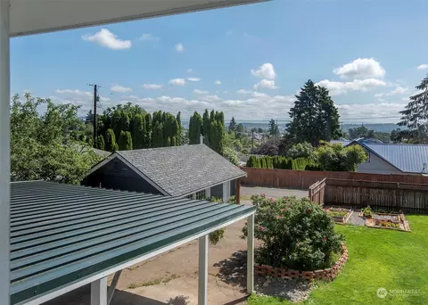 Exterior - 1507 Cedar St, Everett, WA 98201 photo 3 of 10