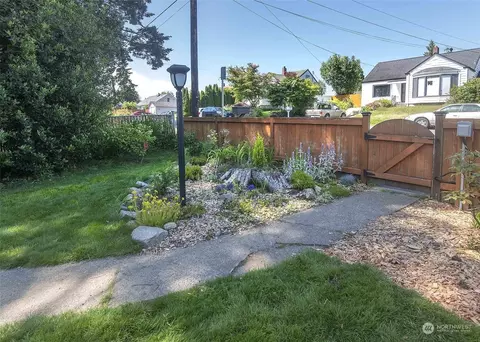 Exterior - 1507 Cedar St, Everett, WA 98201 photo 2 of 10