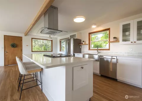 Kitchen - 1507 Cedar St, Everett, WA 98201 photo 1 of 7