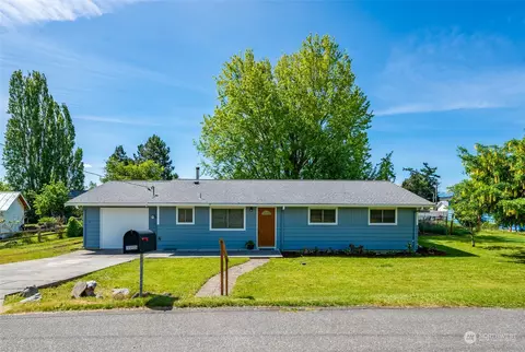 1115 Forest Glen Rd, Oak Harbor, WA 98277