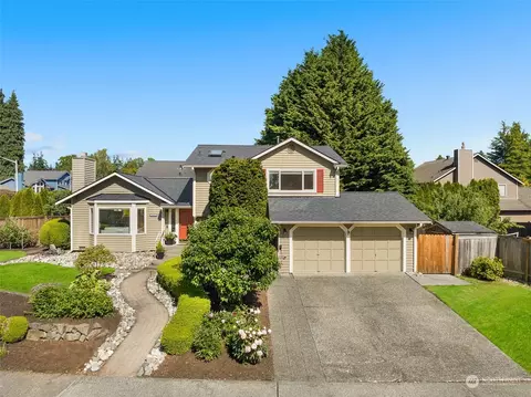 Exterior - 18029 25th Dr SE, Bothell, WA 98012 photo 2 of 8