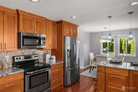 Kitchen - 18029 25th Dr SE, Bothell, WA 98012 photo 2 of 4