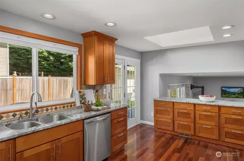 Kitchen - 18029 25th Dr SE, Bothell, WA 98012 photo 4 of 4