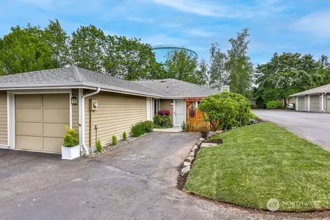 5702 N 33rd St #18D, Tacoma, WA 98407