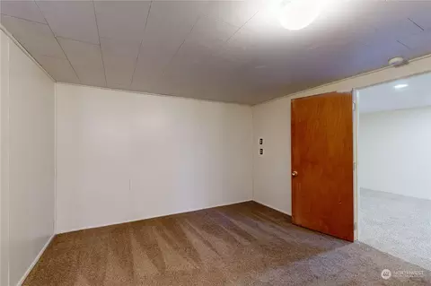 Bedroom - 122 Cascade Dr, Walla Walla, WA 99362 photo 9 of 9