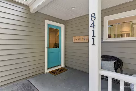 8411 Wyatt Way NW, Bainbridge Island, WA 98110