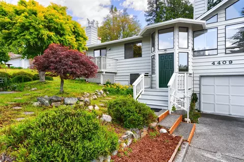 4409 Bryce Dr, Anacortes, WA 98221