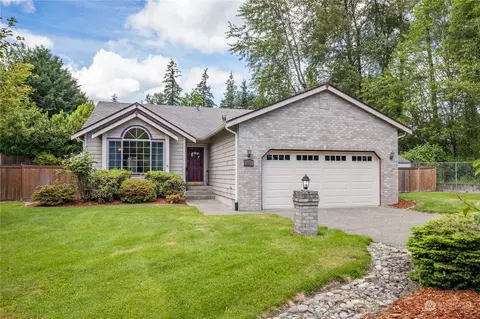 19621 5th St E, Lake Tapps, WA 98391