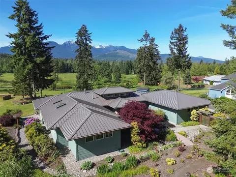 221 Hidden Valley Rd, Port Angeles, WA 98362