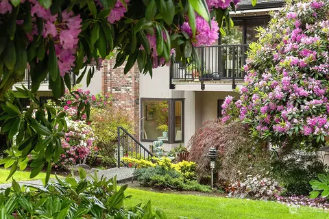 13535 Linden Ave N #A104, Seattle, WA 98133