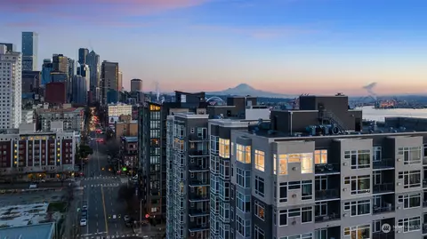 2801 1st Ave #1216, Seattle, WA 98121