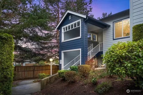 10825 SE 200th St #A201, Kent, WA 98031