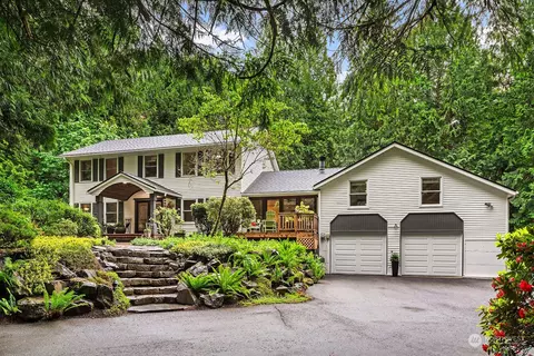 24015 SE 127th St, Issaquah, WA 98027