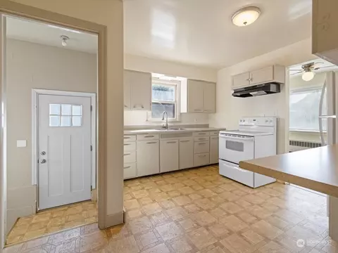 521 E Cherry St, Walla Walla, WA 99362 photo 11